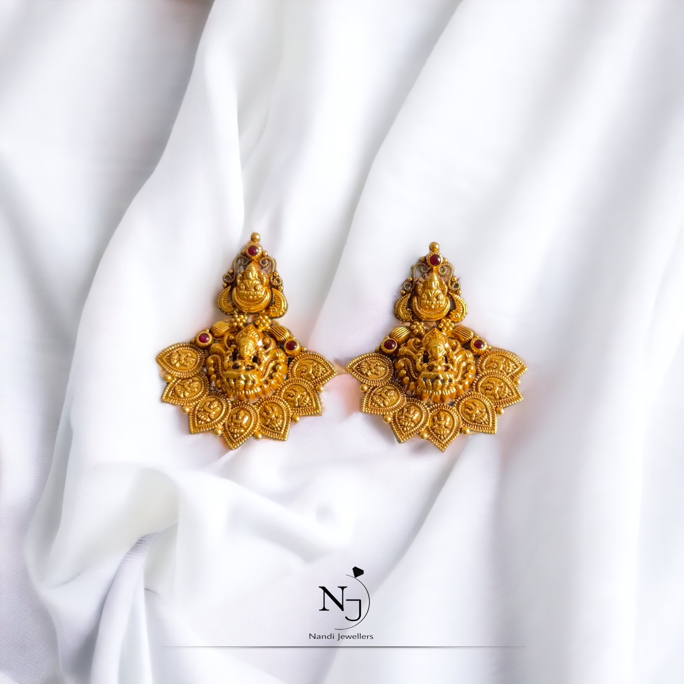 Buy Latest Earrings designs | Earrings Online | Kalyan Jewellers